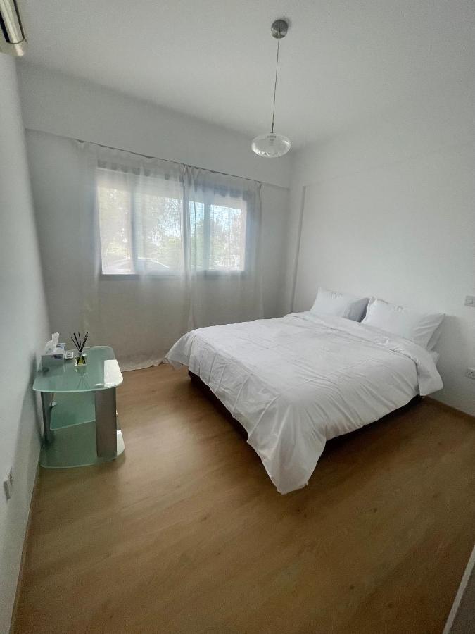 Amazing 2-Bedroom Apartment With Pool!! Lemesós Eksteriør bilde